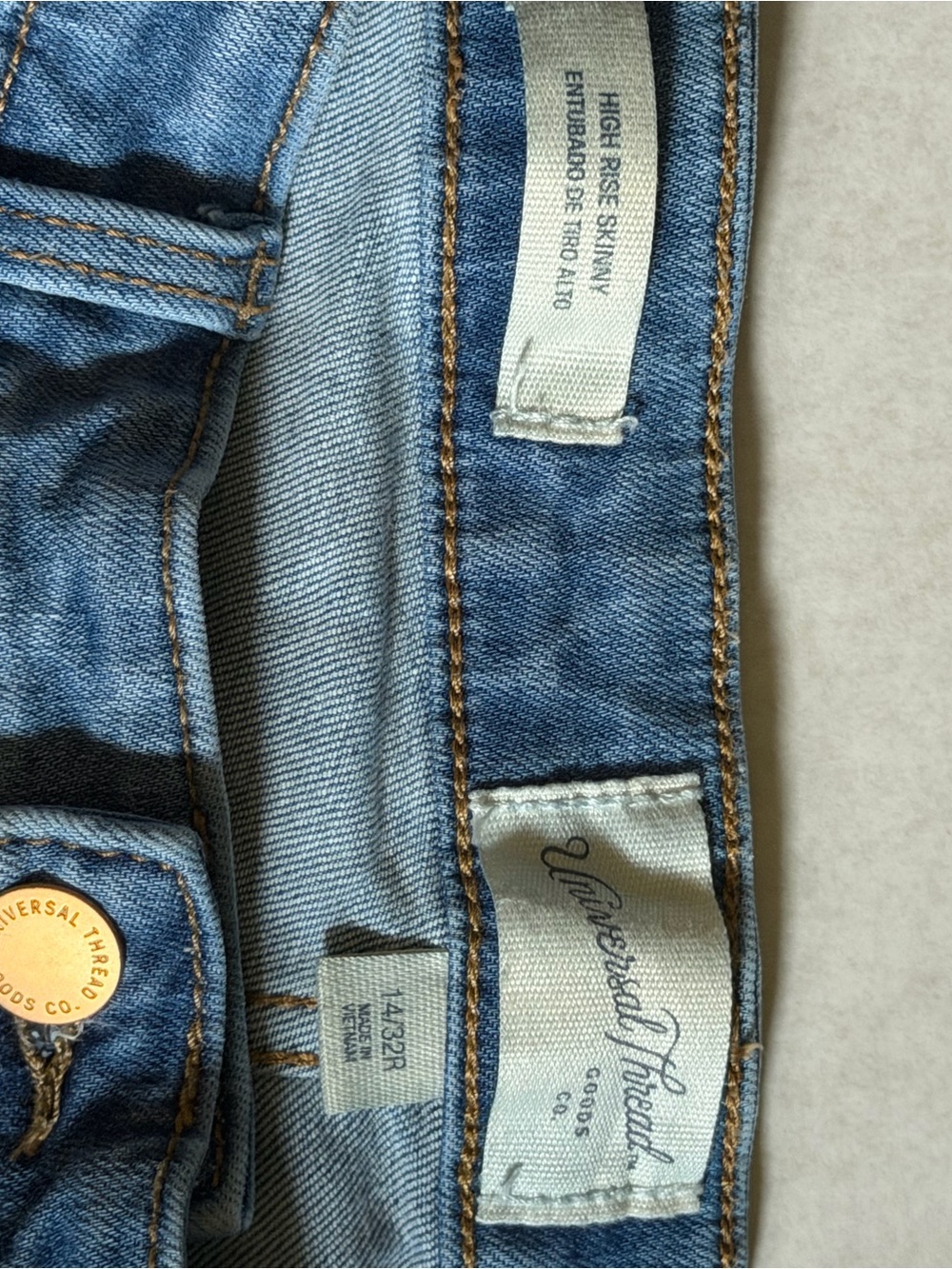 Universal Thread High-Rise Skinny Jeans - Medium Wash, Size 14R - Picture 6 of 7